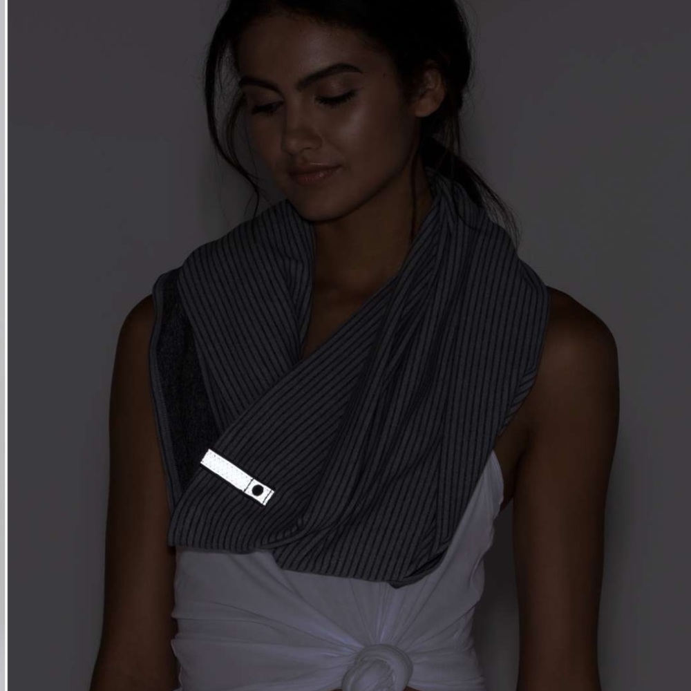 Lululemon Vinyasa Scarf *Rulu - Picture 5 of 9